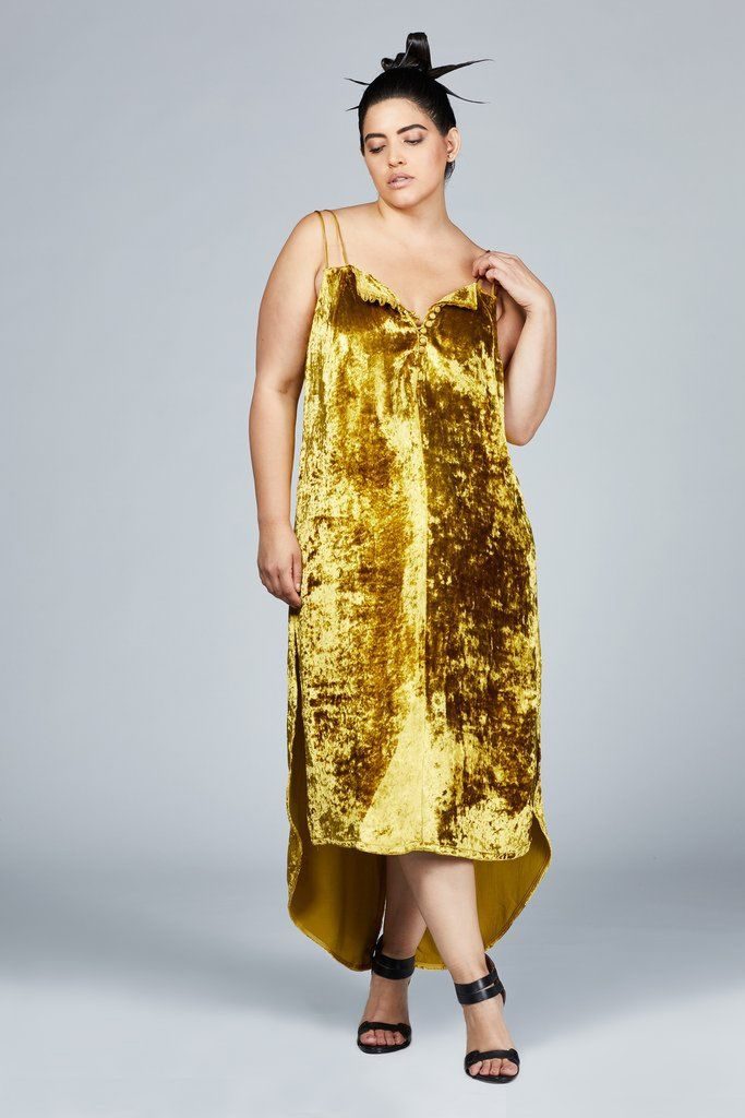 Where to Buy Unique Plus Size Holiday Dresses The Huntswoman