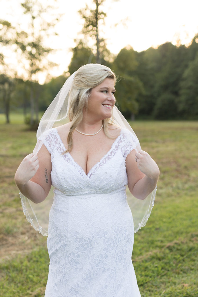 20+ Wedding Photographers Who Love Plus Size Brides - The Huntswoman