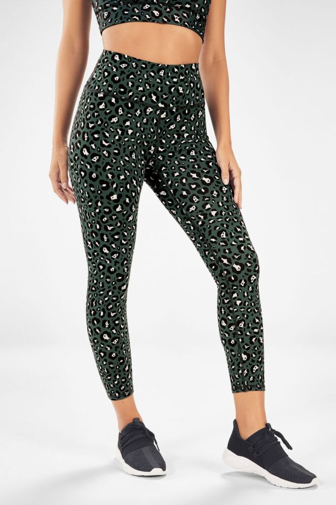 Buttery Soft Snow Leopard Plus Size Leggings