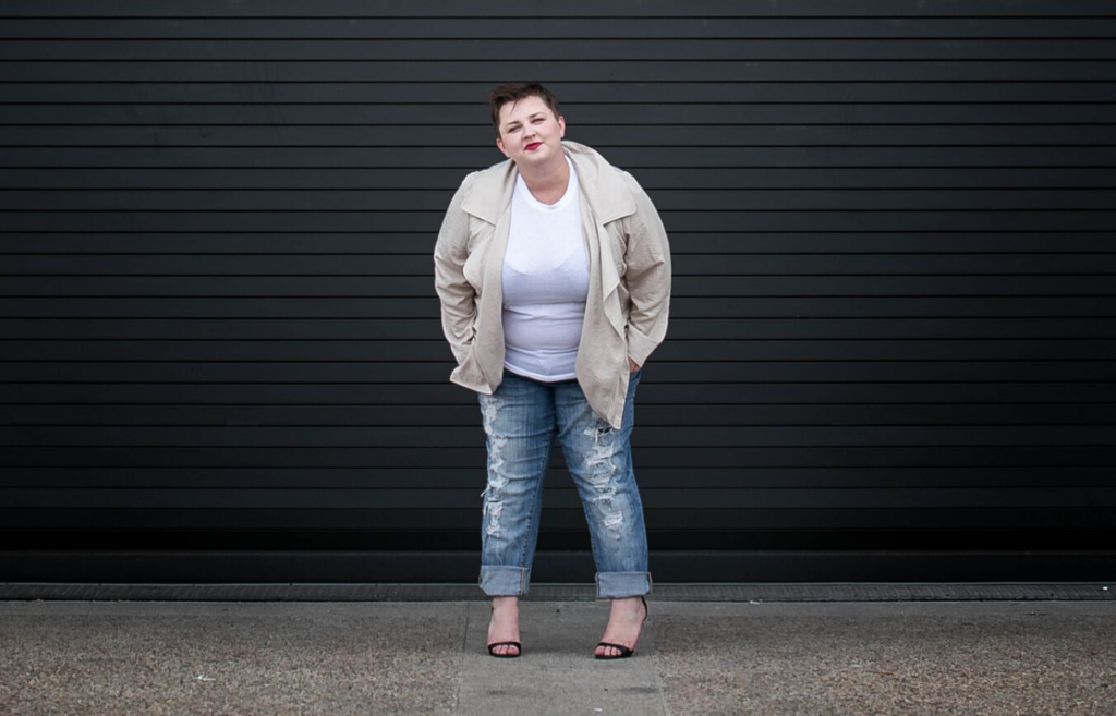 Styling Plus Size Boyfriend Jeans Street Style Look Book The Huntswoman