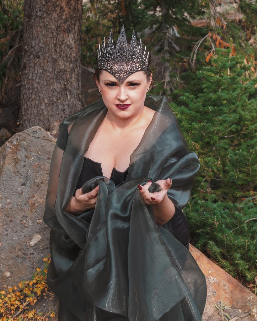 DIY Evil Queen Halloween Costume