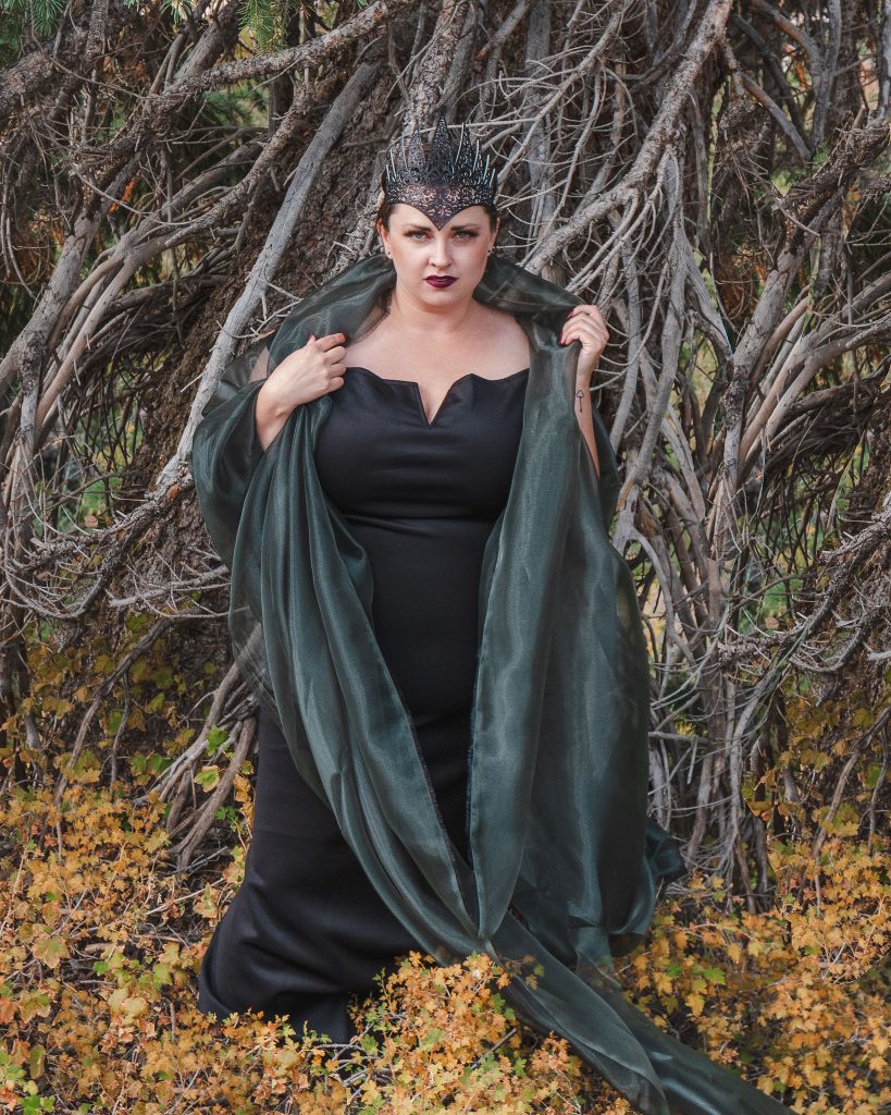 DIY Evil Queen Halloween Costume