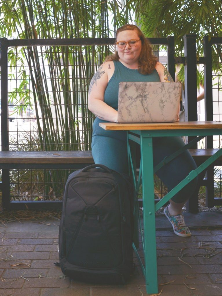 Review of plus size women's business professional laptop backpack 