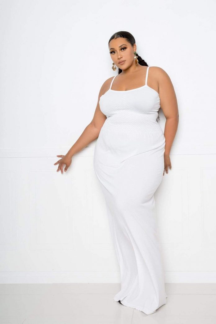 Simple Plus Size Wedding Dresses | Top 7 Picks! - The Huntswoman