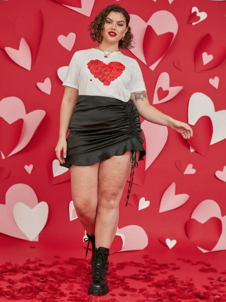 plus size valentine's day tshirt outfit idea