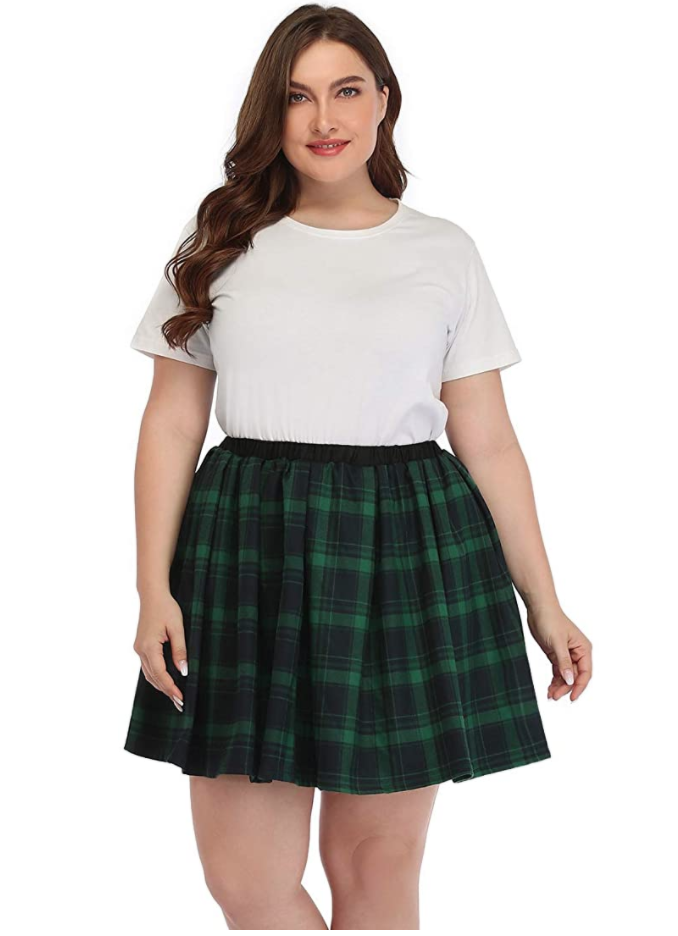 Plus size dark academia outfit idea plaid skirt