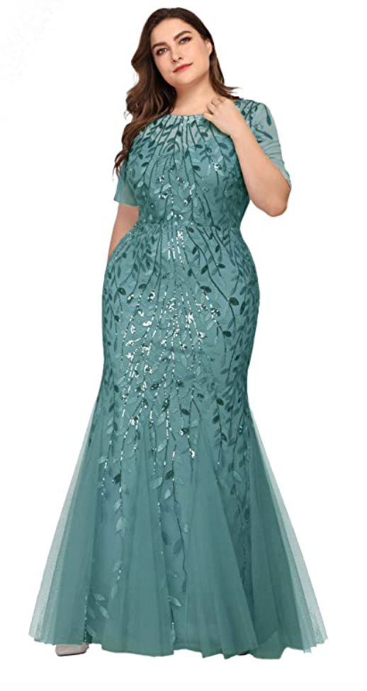 Flattering plus outlet size prom dresses