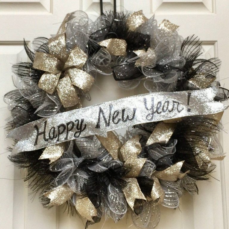 31 BEST January Front Door Wreaths in 2023 The Huntswoman