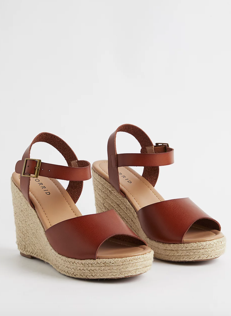 Where to Buy Plus Size Heels for Wide Feet The Huntswoman