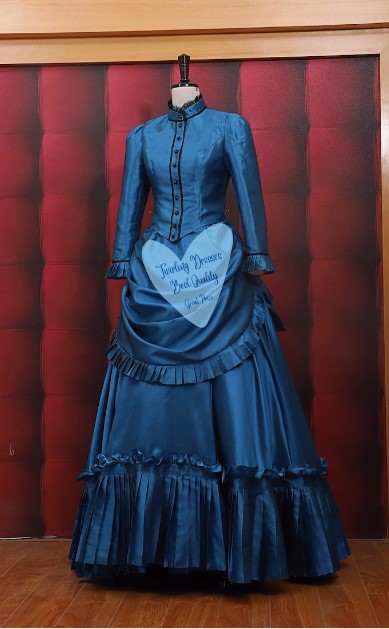 plus size victorian costume in blue