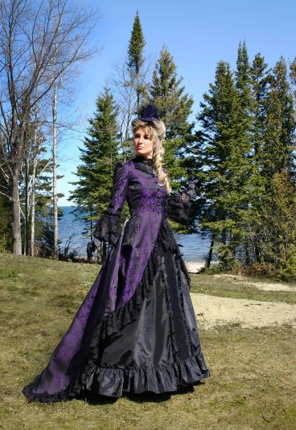 plus size Victorian costume in dark purple and black