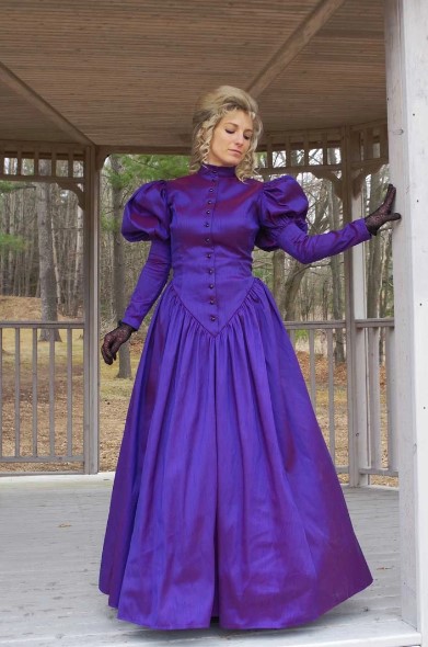 plus size victorian costume in purple