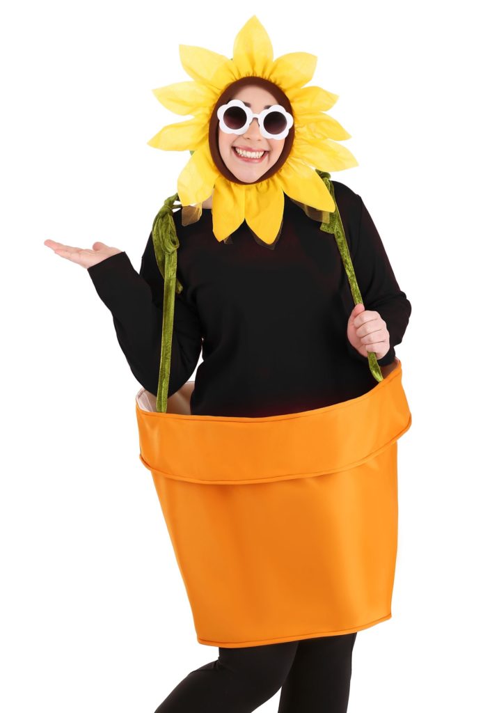 Plus Size Couple Costumes for Halloween: Bee & Flower Costume