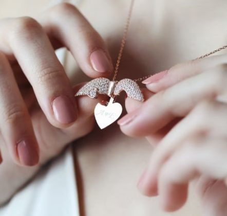 84 BEST Valentines Day Gifts for Mom in 2023 || Gifts She'll Actually ...